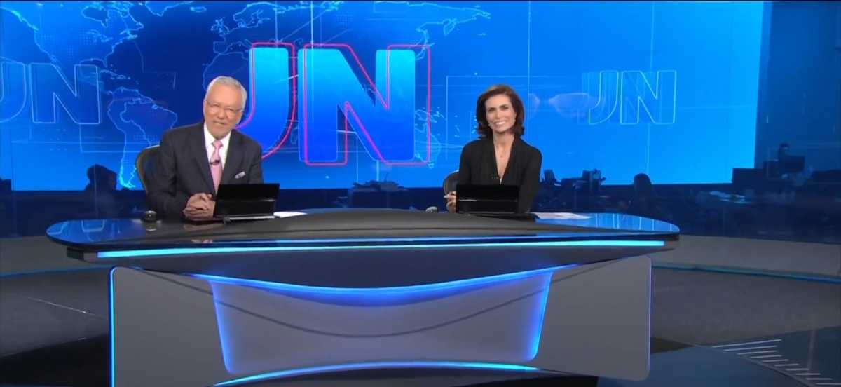 Alexandre Garcia e Giuliana Morrone apresentando o Jornal Nacional