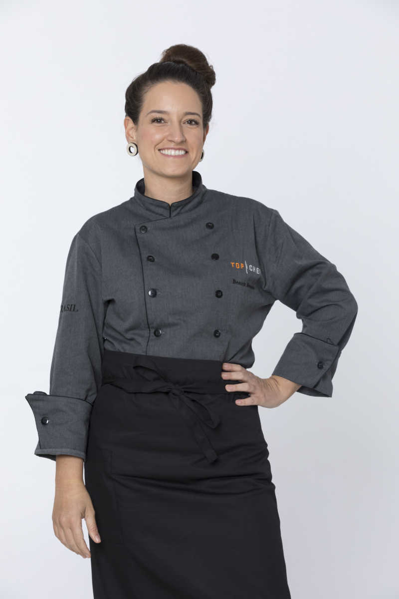 Beatriz Buessio posa para foto oficial do Top Chef Brasil 2