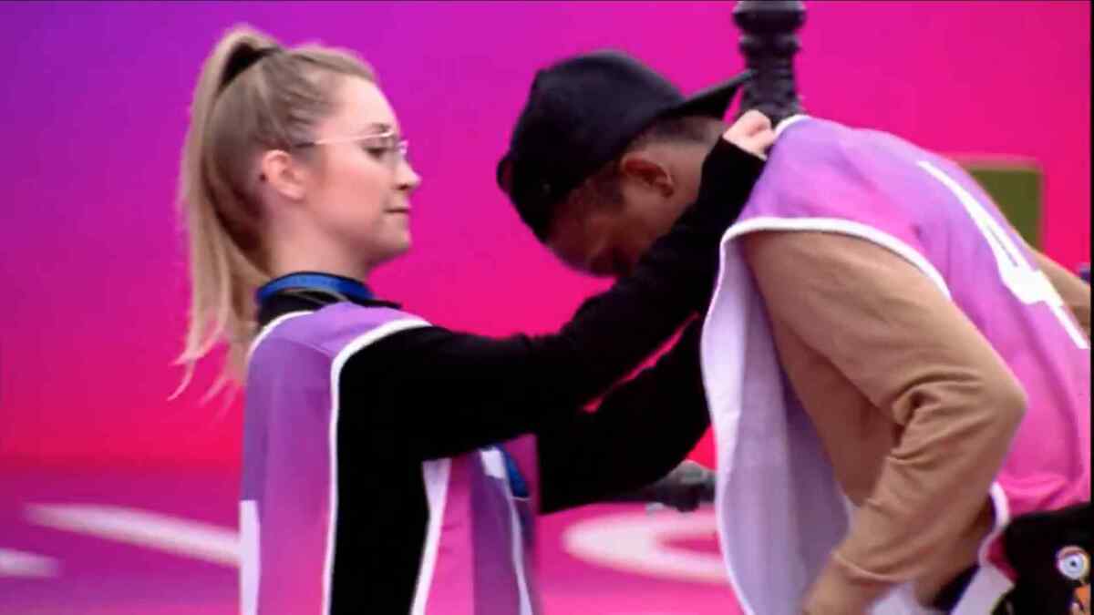 Carla Diaz escolhe Lucas Penteado para catigá-lo com o Monstro no BBB 21