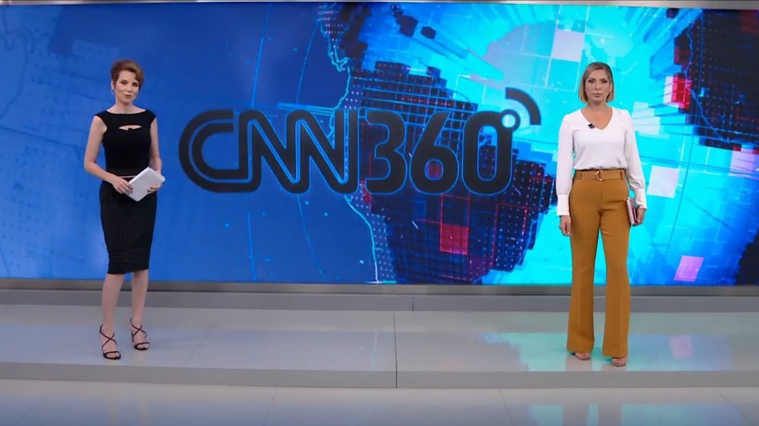 Gloria Vanique e Daniela Lima nos estúdios da CNN Brasil, em São Paulo