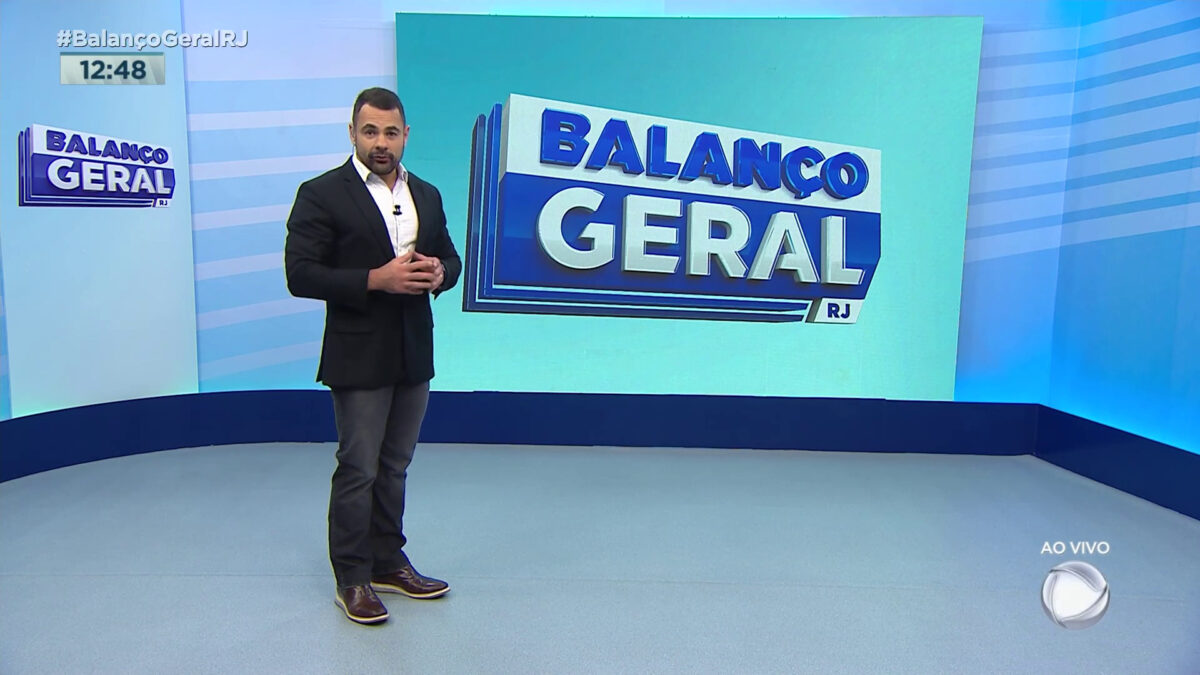 Tino Junior apresentando o Balanço Geral RJ