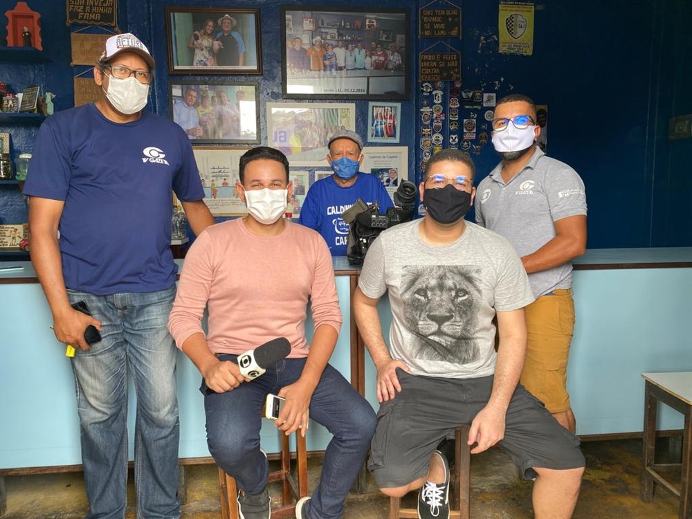 Douglas França e equipe da TV Gazeta AL nos bastidores das gravações do programa Sabores do Nordeste