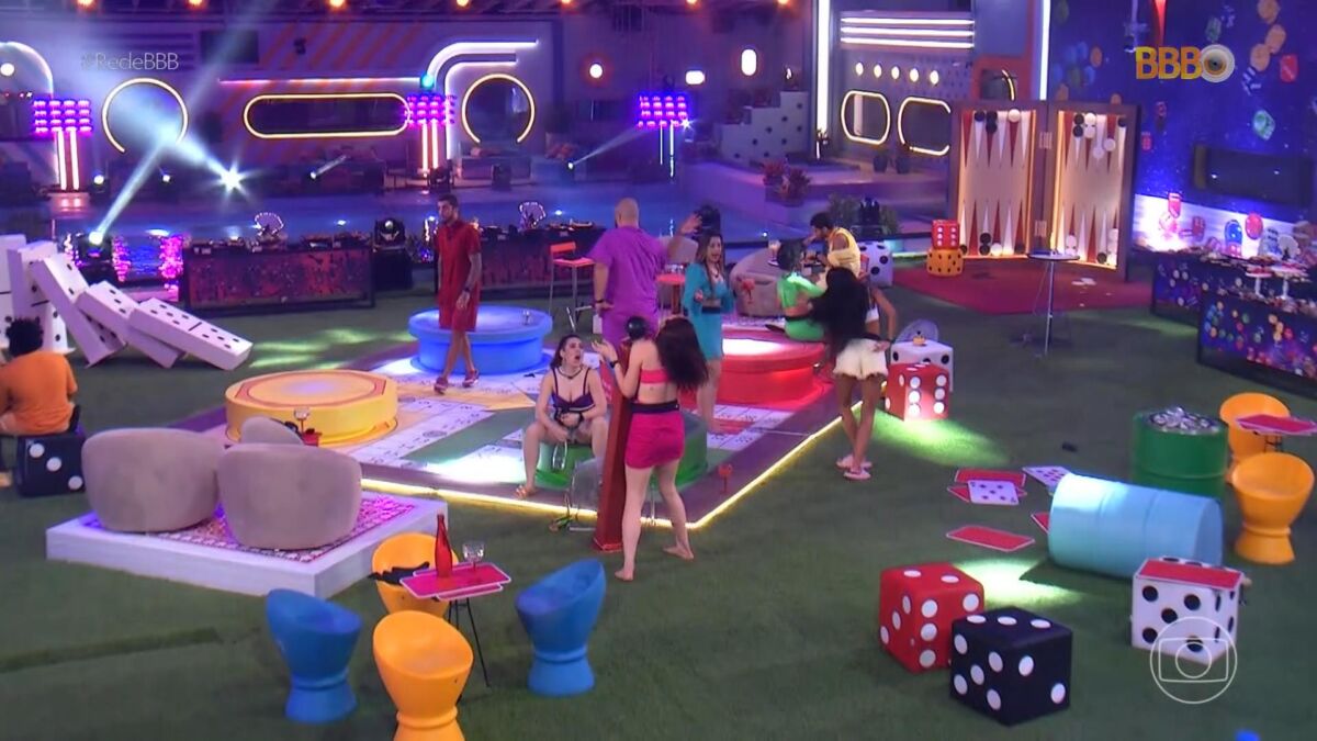 Eslovênia dança com a câmera do BBB 22