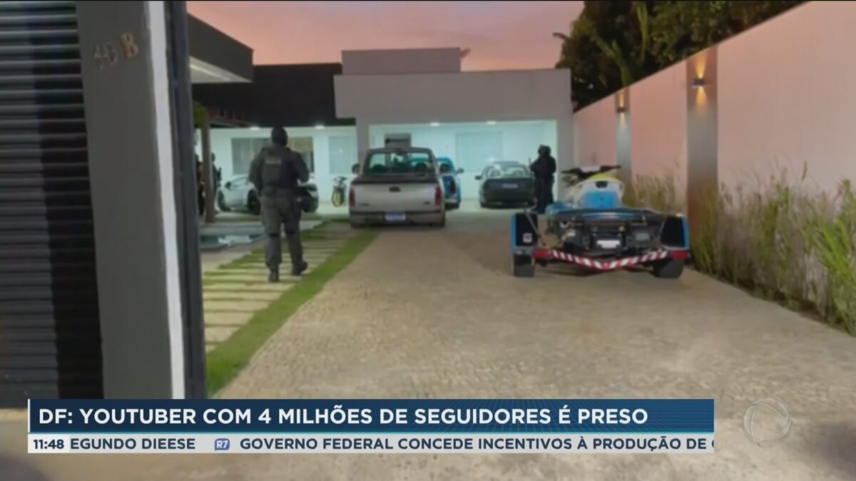 Mansão e carros de luxo de Klebim