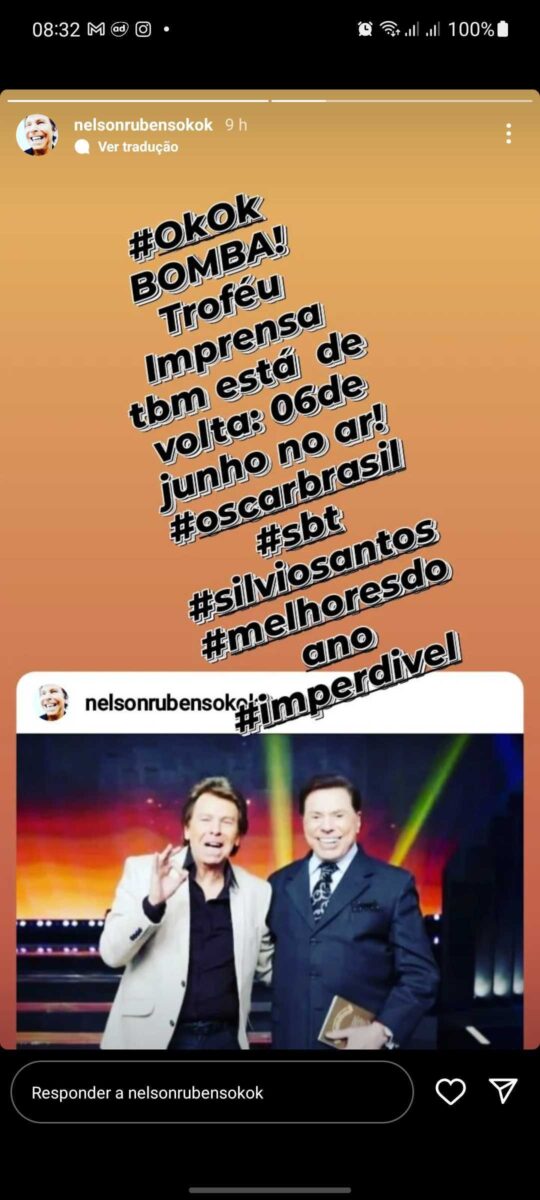 Jurado Nelson Rubens ao lado de Silvio Santos nos bastidores do Troféu Imprensa no sBT