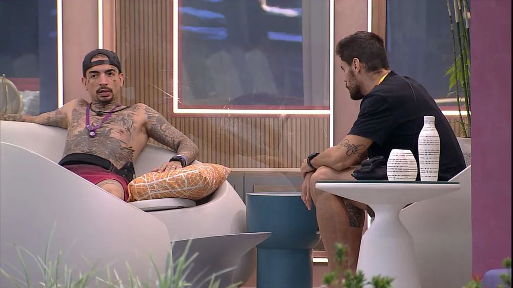 MC Guimê conversa com Antonio Cara de Sapato no BBB 23