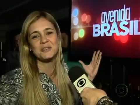 Brasil para no último capítulo de Avenida Brasil - Jornal Nacional