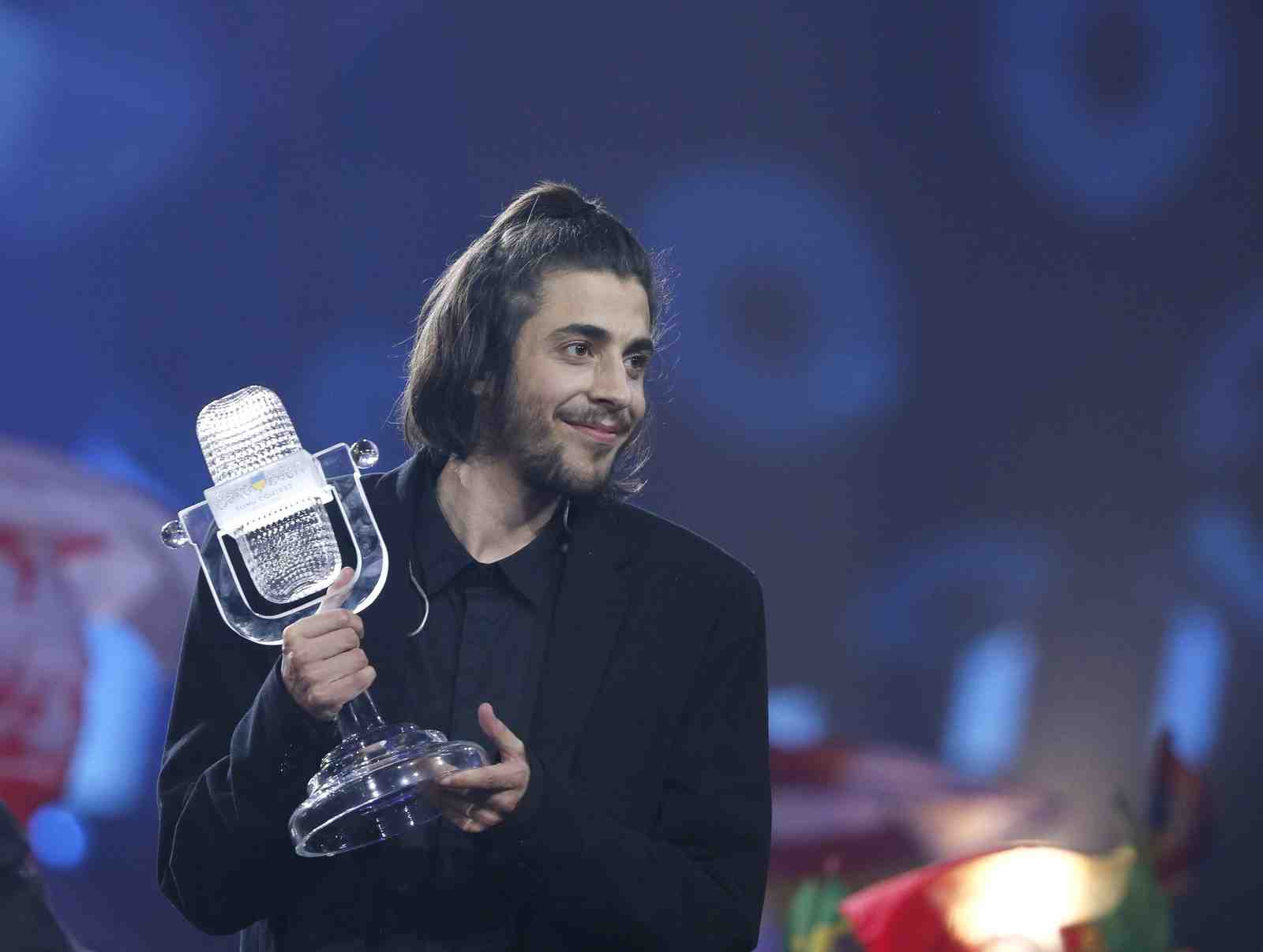 Salvador Sobral venceu o Eurovision neste sábado (13)
