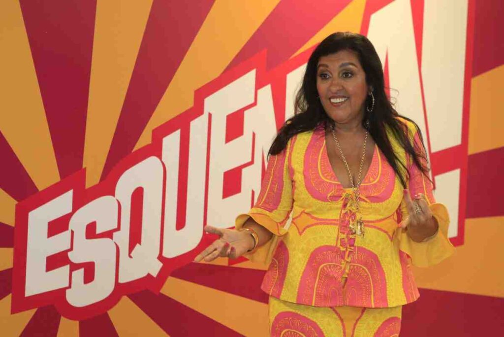 Regina Casé no cenário do Esquenta! 