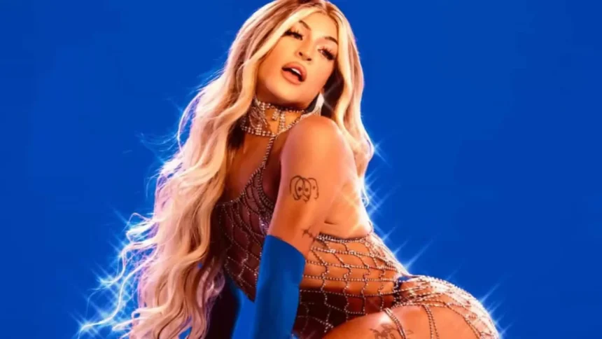 Pabllo Vittar em ensaio sensual