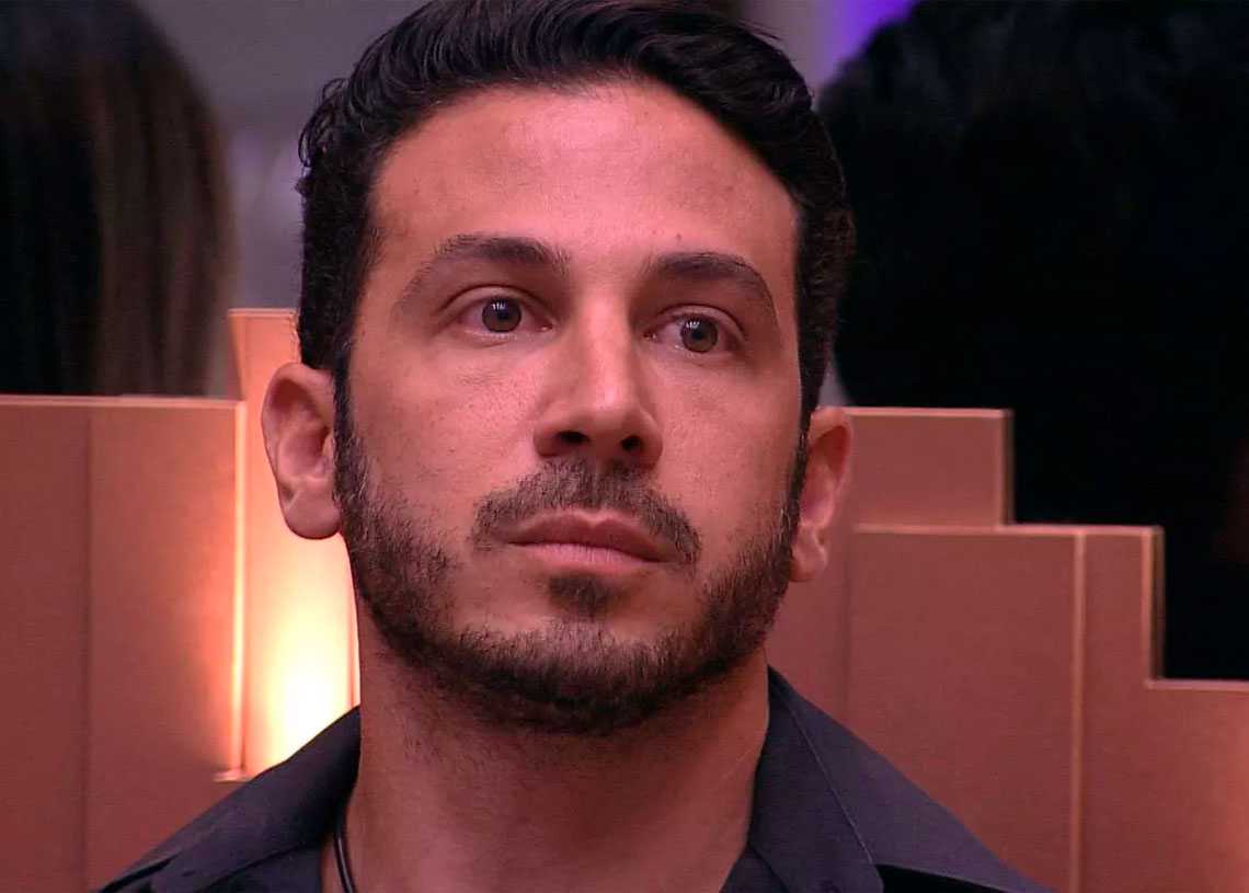 Gustavo deixa o BBB 19