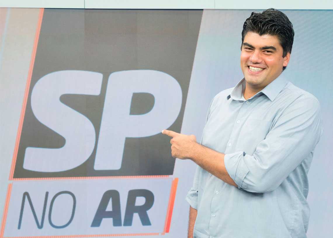 André Azeredo é o novo apresentador do 'SP no AR'