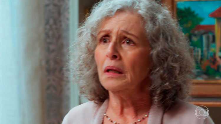 Irene Ravache em cena da novela 'Espelho da Vida'