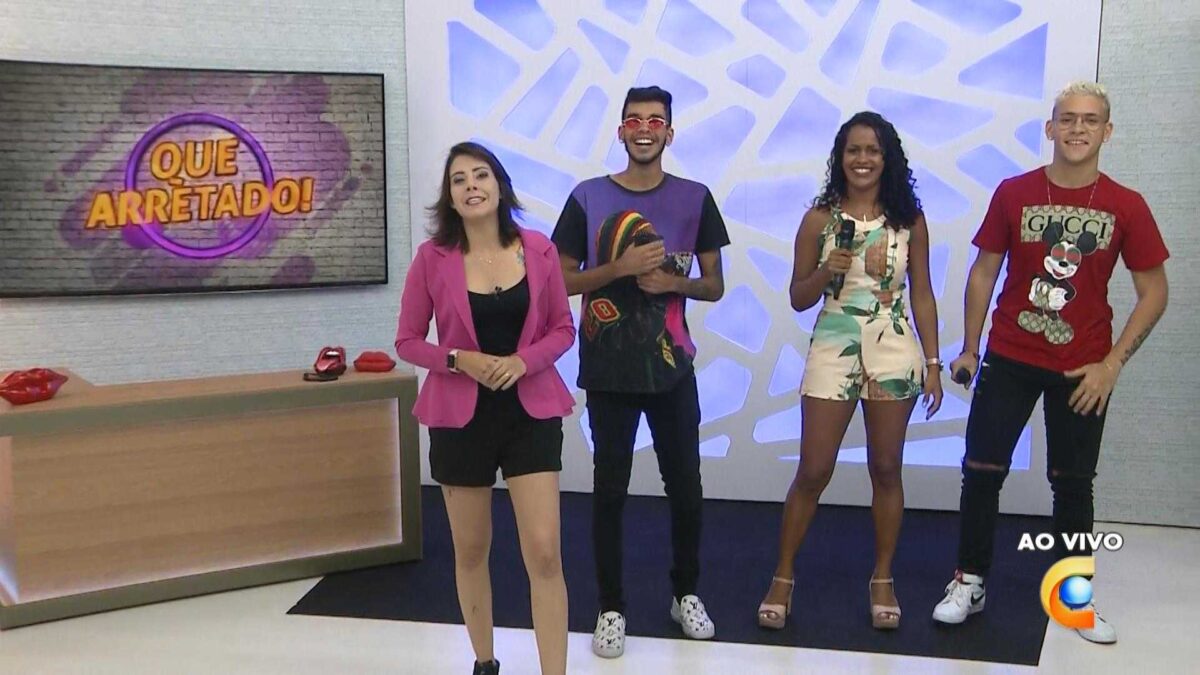 Amanda Neves (a maga) e sua turma do 'Que Arretado!' na estreia do programa