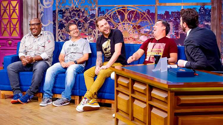 Angelo, Ricardinho, Dennys e Tatola com Danilo no The Noite