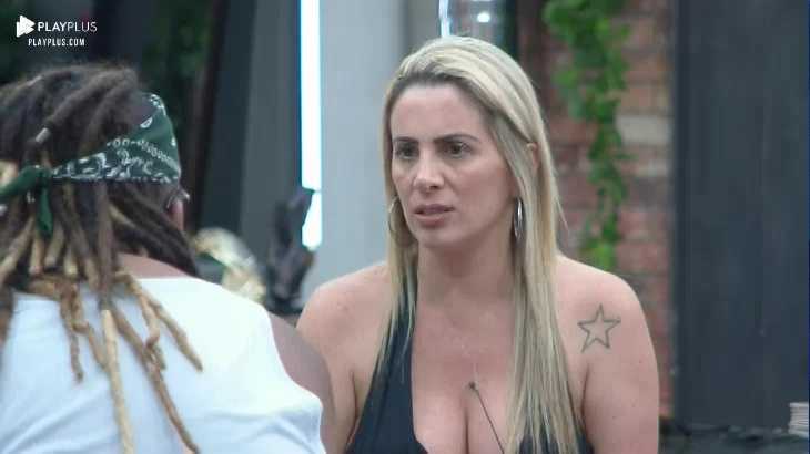 Faby Monarca em conversa com Tchakabum