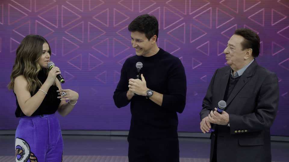 Maisa, Rodrigo Faro e Raul Gil no Hora do Faro