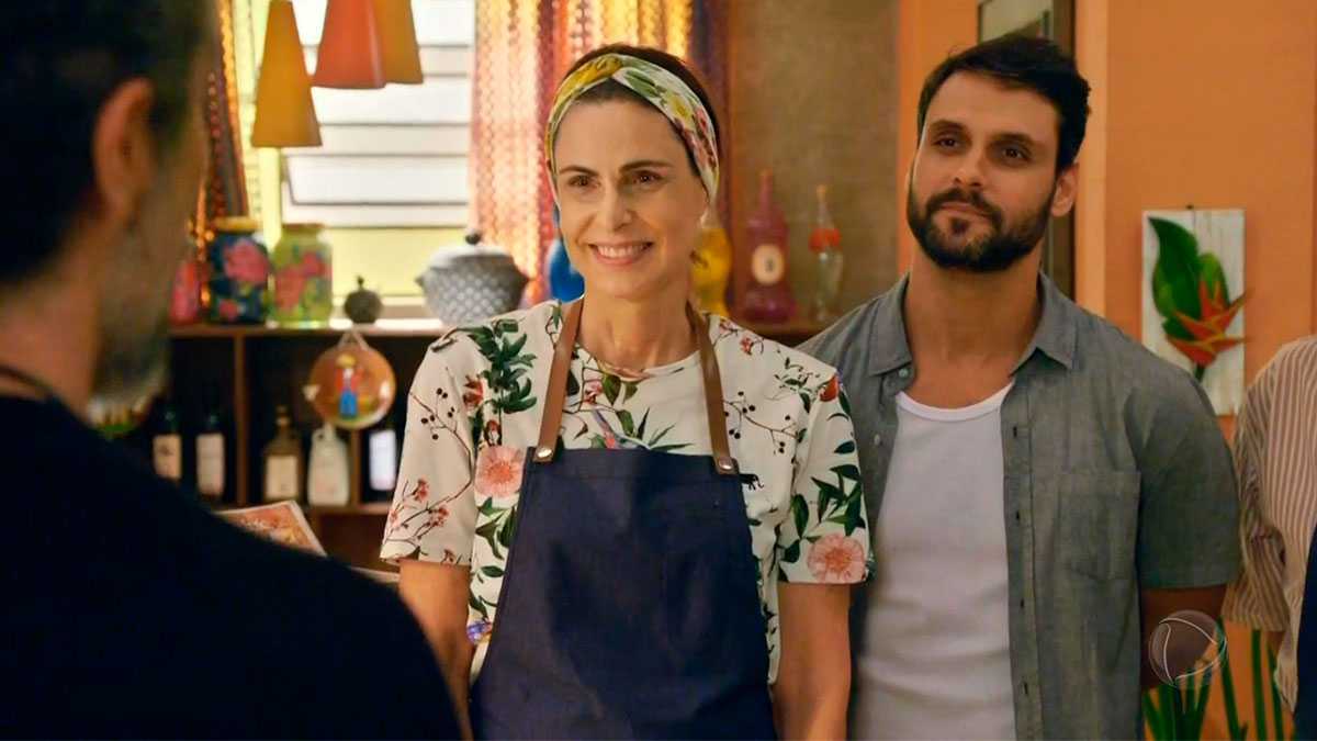 Mariinha, Antonio e Marcos Mion em cena de Topíssima