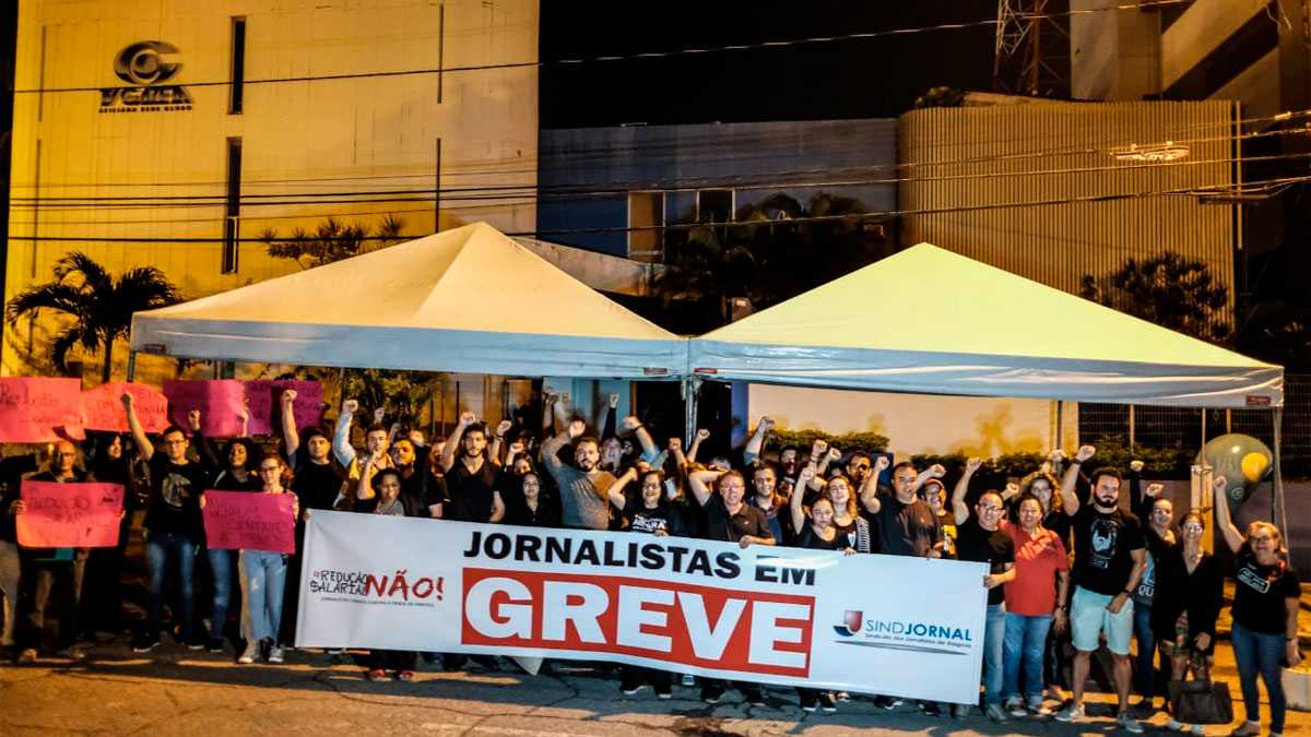 Jornalistas de Alagoas continuam em greve