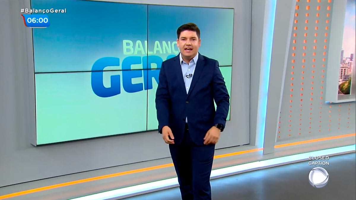 Bruno Peruka apresentando o 'Balanço Geral Manhã'