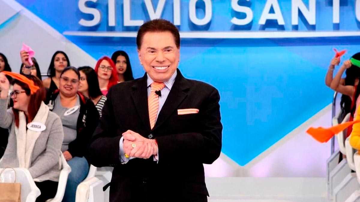 Silvio Santos no cenário do seu programa