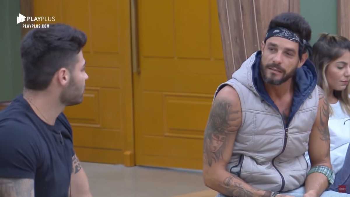 Diego e Netto discutem em A Fazenda