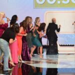 Time das Mulheres na brincadeira 'Desenhe, acerte e ganhe' do Família Record