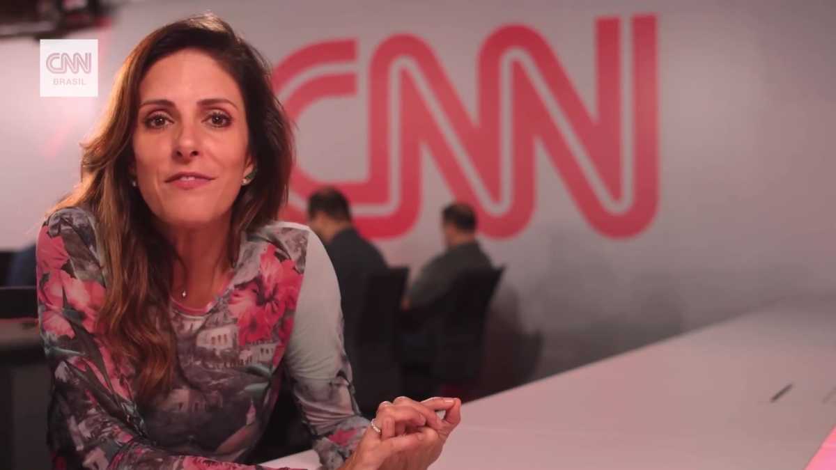 Monalisa Perrone na redação da CNN Brasil