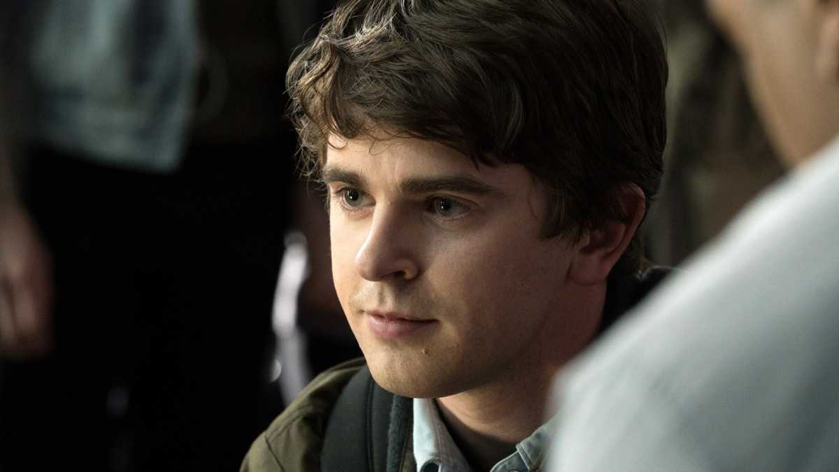 Dr. Shaun Murphy (Freddie Highmore) em The Good Doctor