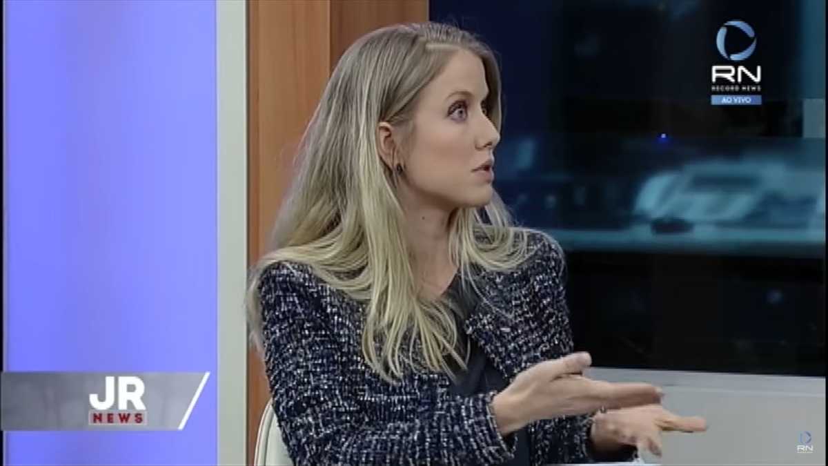 Gabriela Prioli na Record News