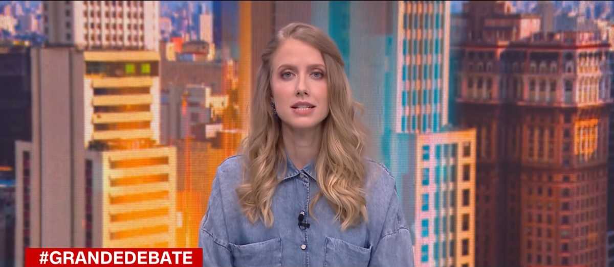 Gabriela Prioli durante O Grande Debate da CNN Brasil