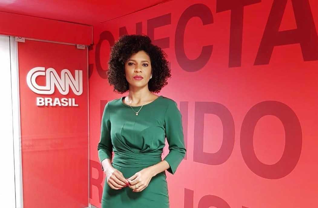 Imagem da jornalista Luciana Barreto na CNN Brasil