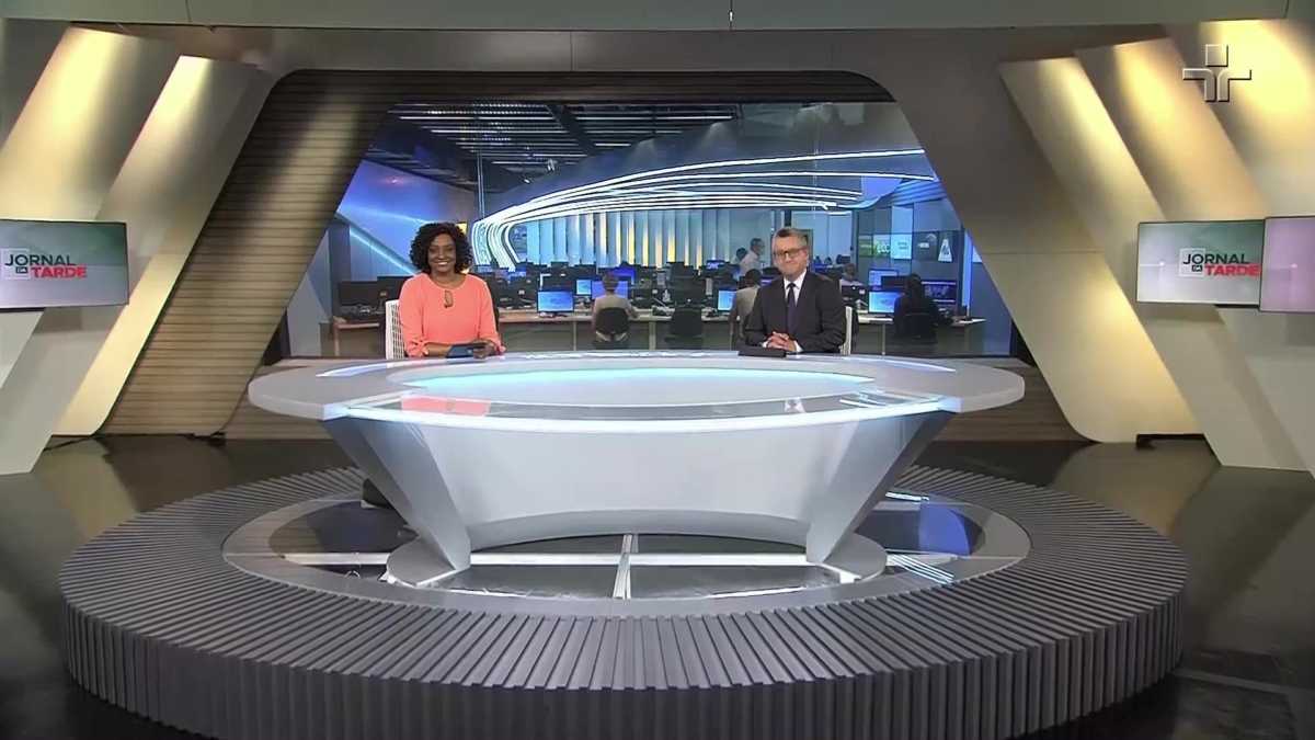 Cenário do Jornal da Tarde na TV Cultura