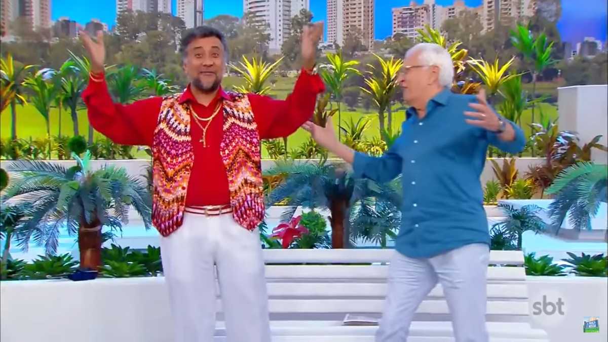 Paulinho Gogó dança com Carlos Alberto de Nóbrega em A Praça É Nossa