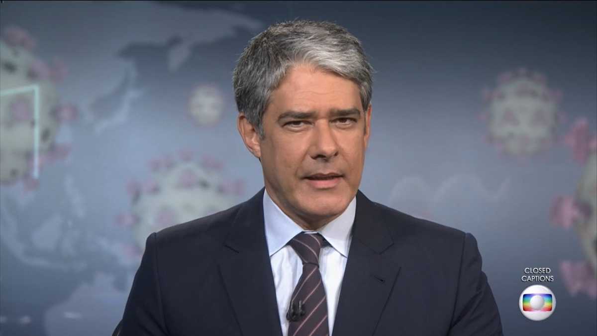 William Bonner apresentando o Jornal Nacional