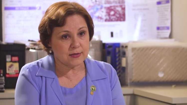 Dra. Maria José Campagnole no Instituto de Ciências Biológicas, da Universidade Federal de Minas Gerais