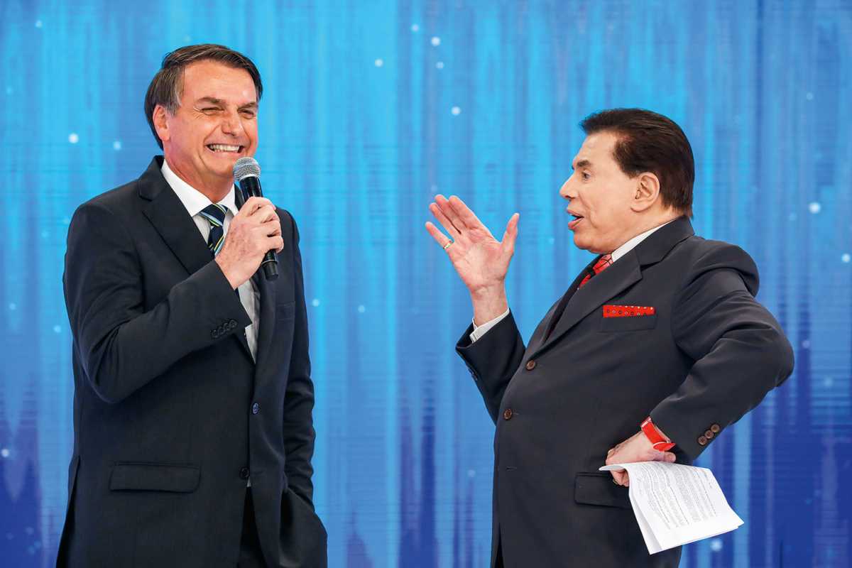 Jair Bolsonaro conversa com Silvio Santos