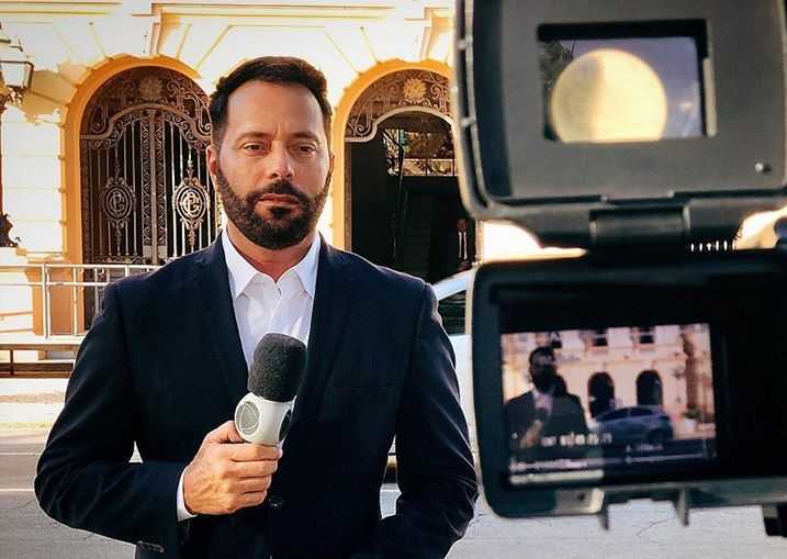 Jairo Bastos em gravação de reportagem para a Record TV em Recife