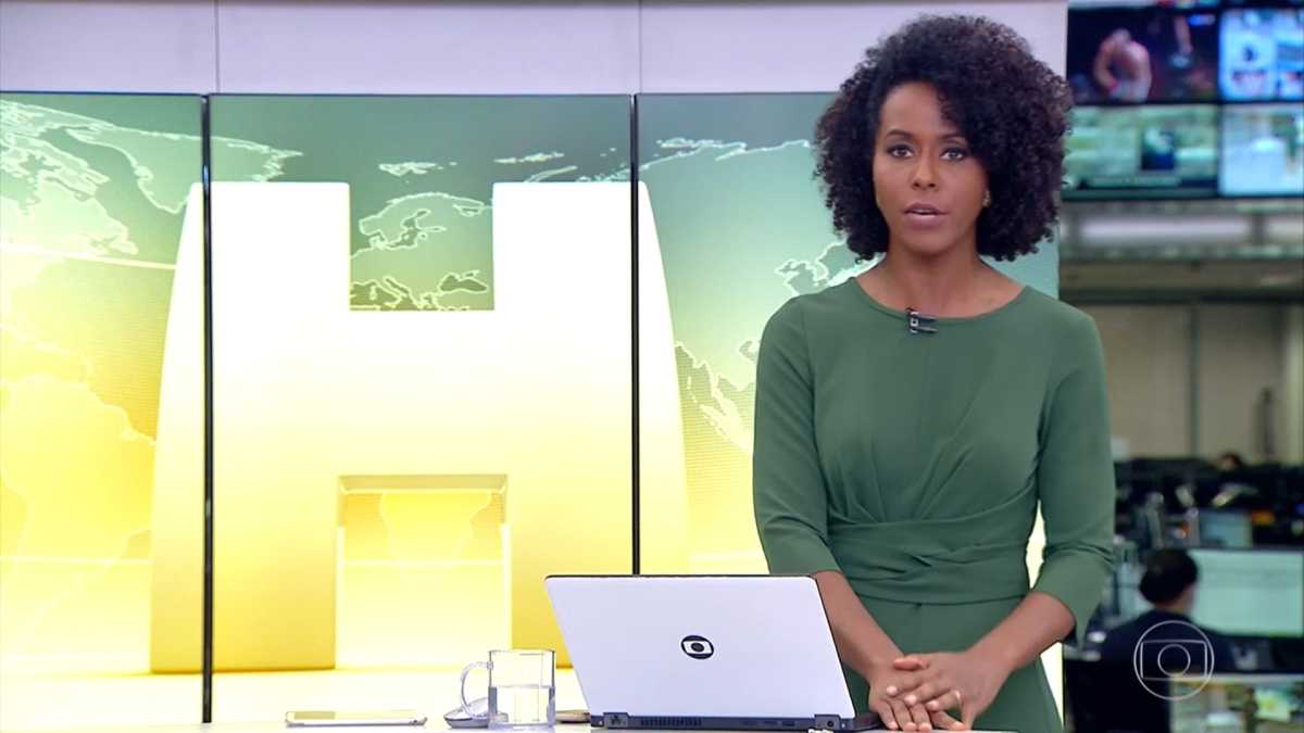 Maria Julia Coutinho apresentando o Jornal Hoje desta quinta-feira, 07 de maio de 2020