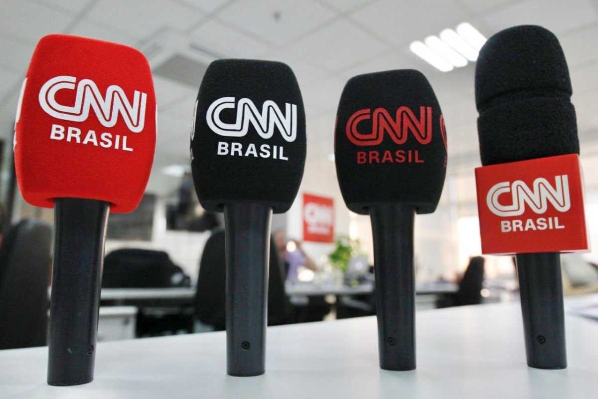 Microfones da CNN Brasil