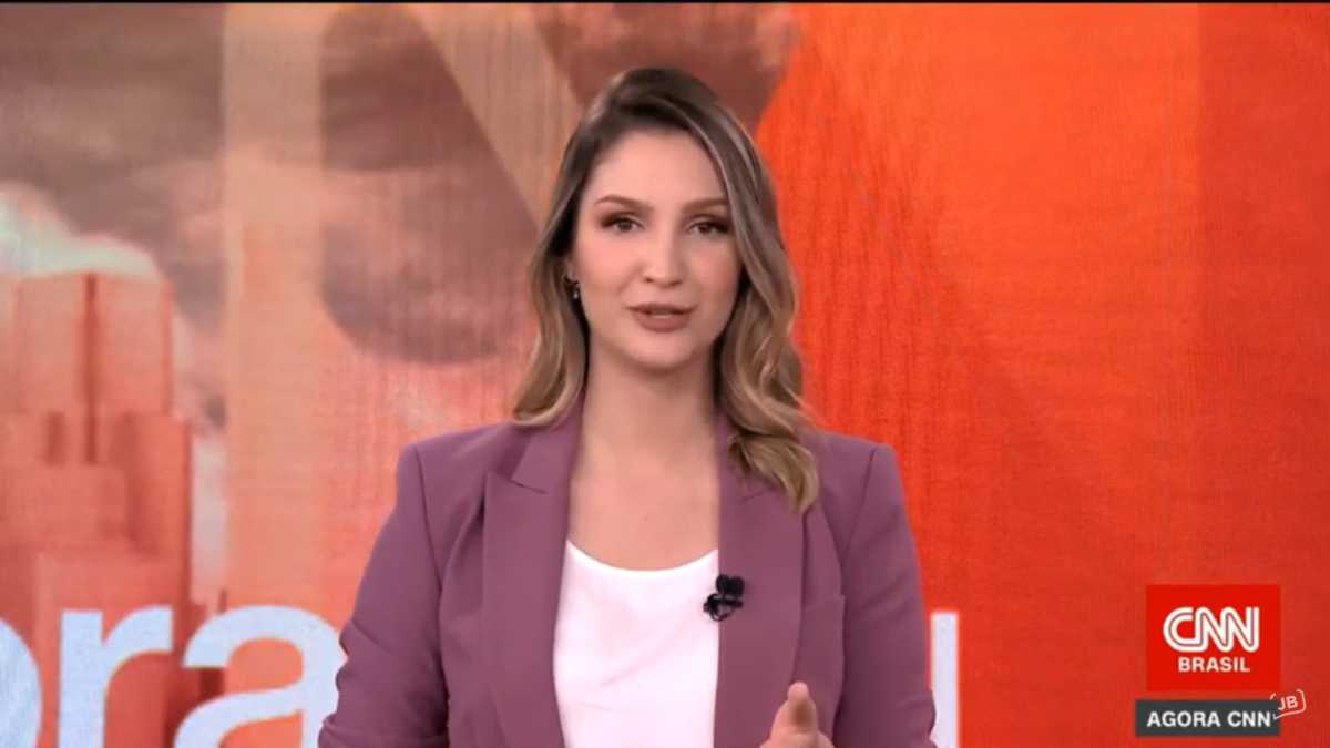 Muriel Porfiro na estreia do Agora CNN às 04h