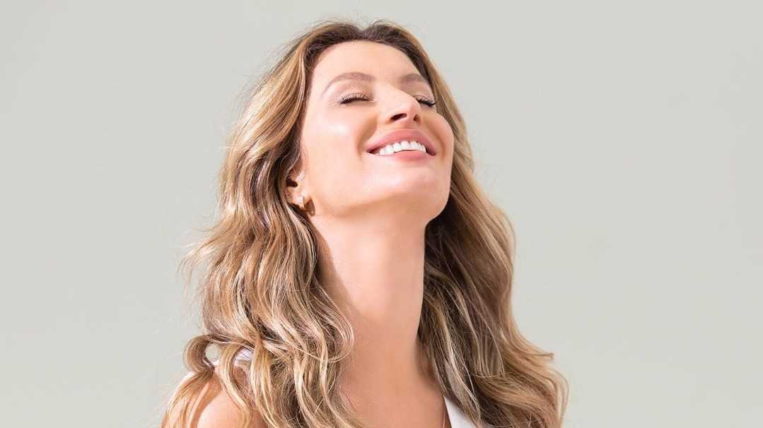 Gisele Bündchen em foto para campanha de uma famosa marca de cosméticos