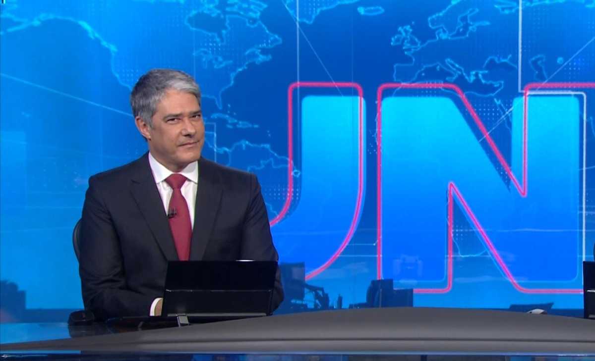 William Bonner apresentando o Jornal Nacional