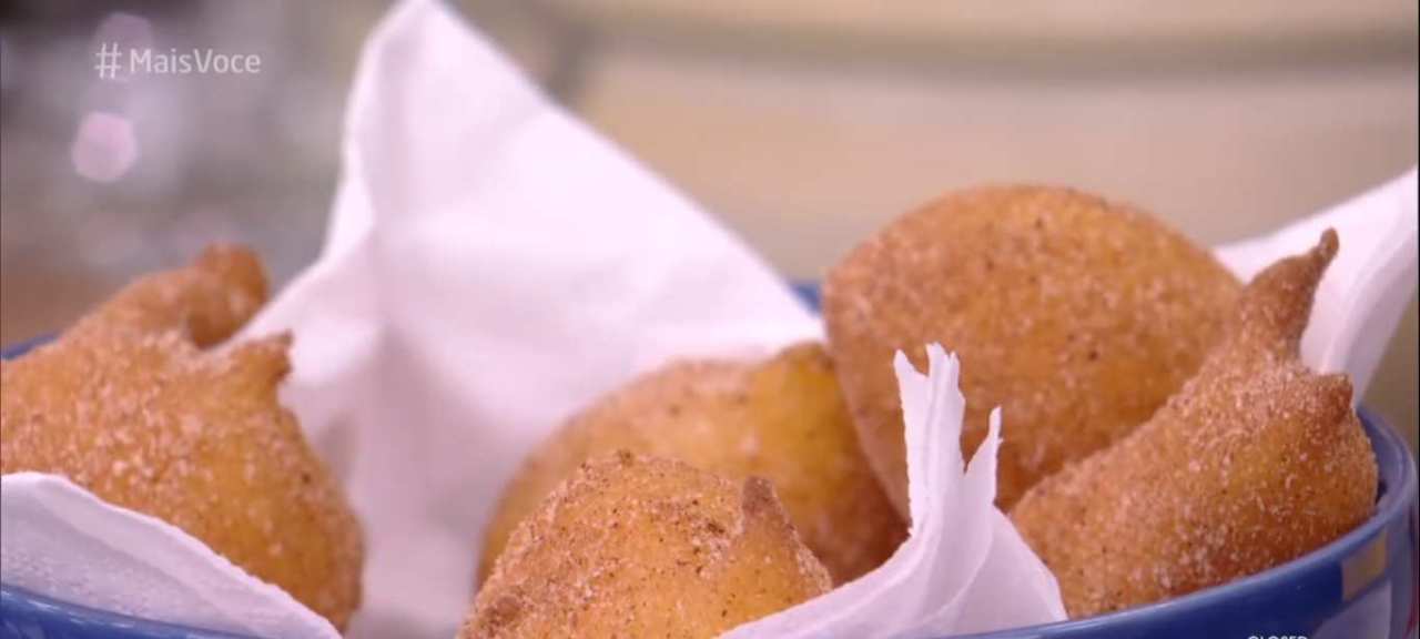 Bolinho de Chuva com Cenoura