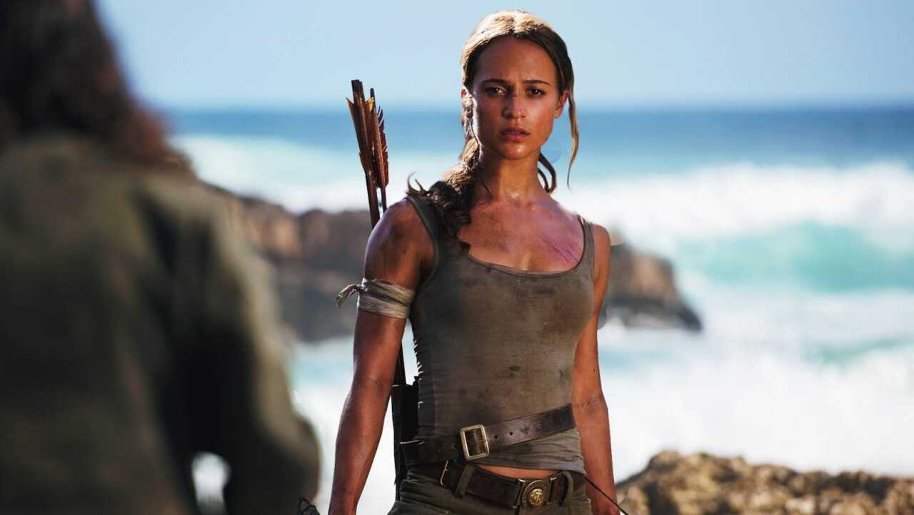 Alicia Vikander em trecho do filme Tomb Raider: A Origem