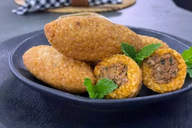 Quibe de arroz em trecho de receita no Mais Você