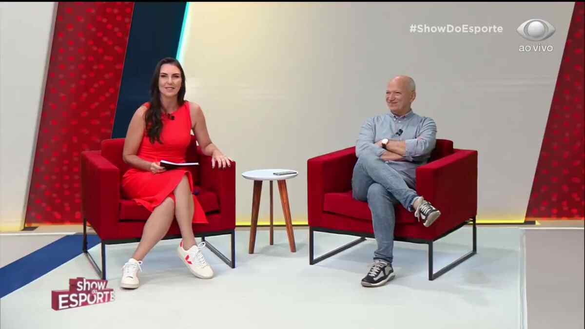 Glenda Kozlowski e Elia Júnior apresentando o Show do Esporte