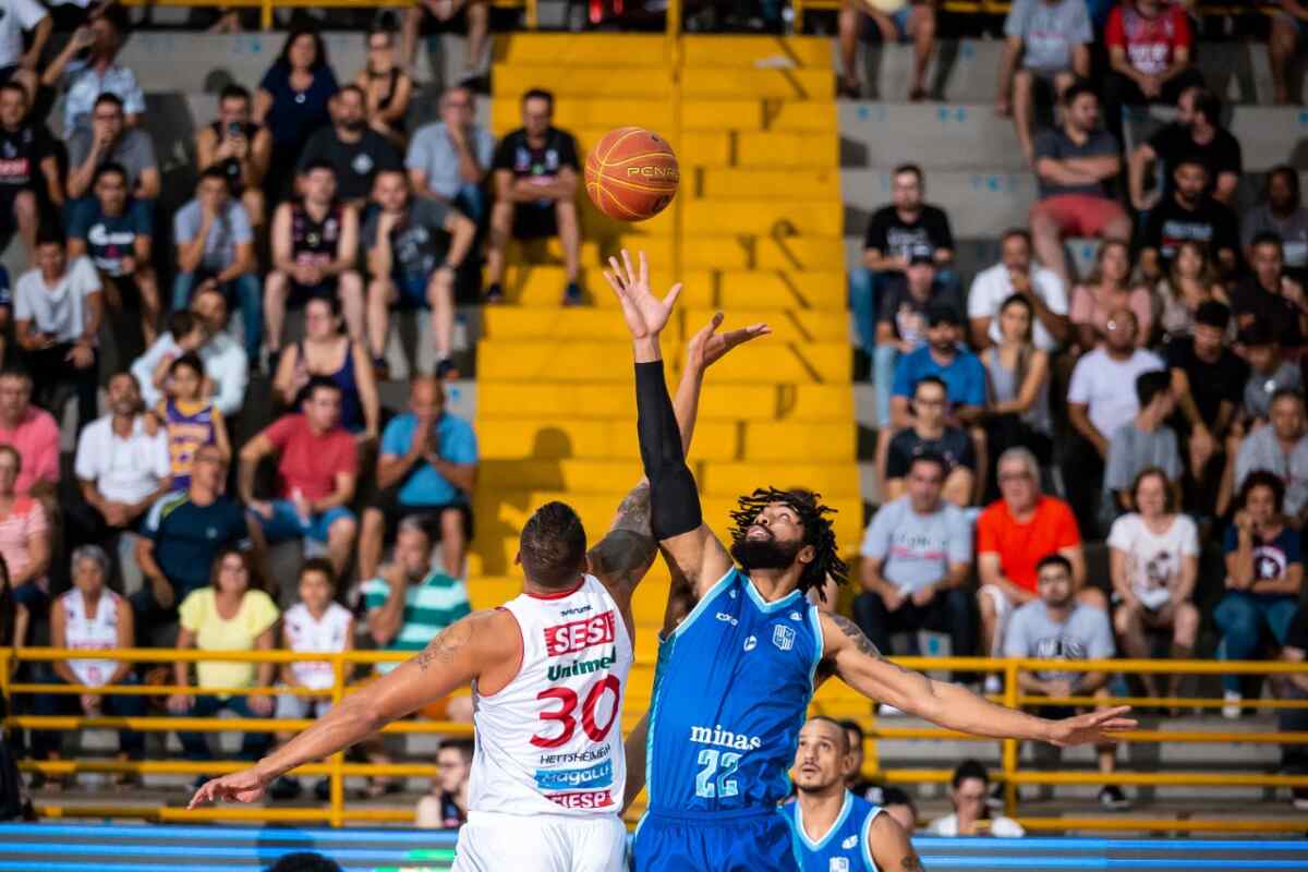 Foto do jogo entre Franca e Minas pelo NBB na temporada passada