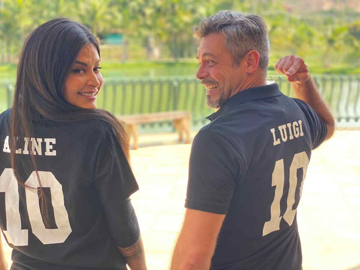 Apresentadores Luigi Baricelli e Aline Riscado na foto de divulgação do reality