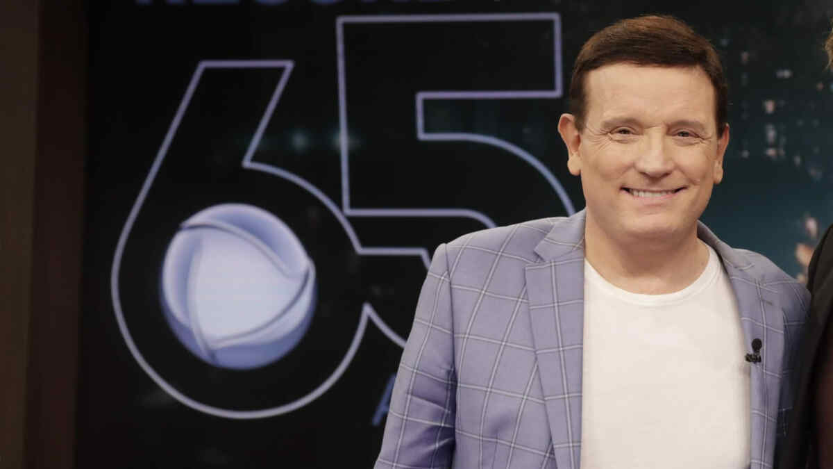 Roberto Cabrini nas comemorações dos 65 anos da Record TV